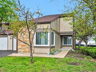 554 Alton Court, Carol Stream, IL 60188