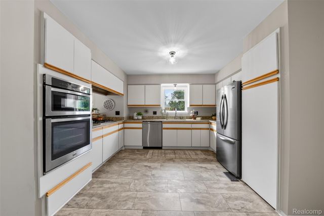 2880 Renfrew Street, Ann Arbor, MI 48105