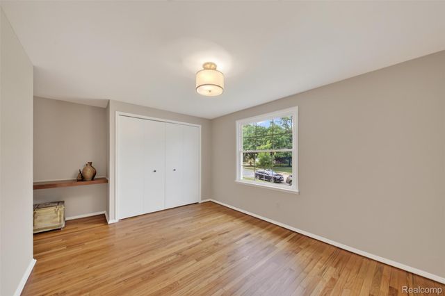 2880 Renfrew Street, Ann Arbor, MI 48105