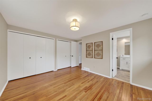 2880 Renfrew Street, Ann Arbor, MI 48105