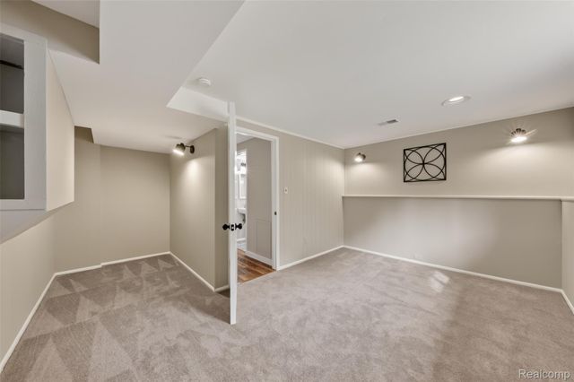 2880 Renfrew Street, Ann Arbor, MI 48105