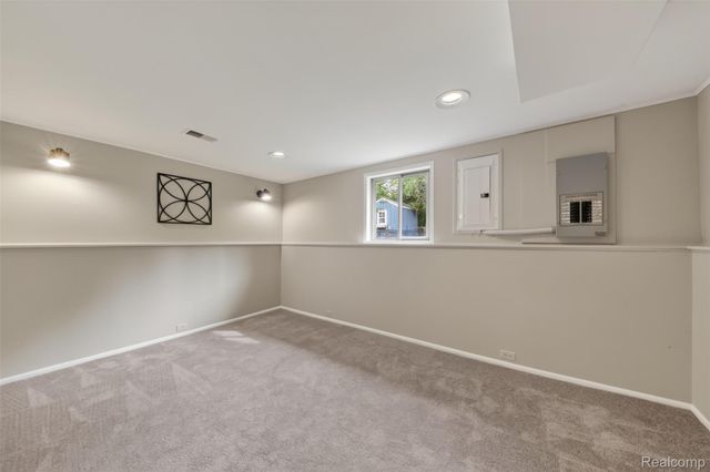 2880 Renfrew Street, Ann Arbor, MI 48105