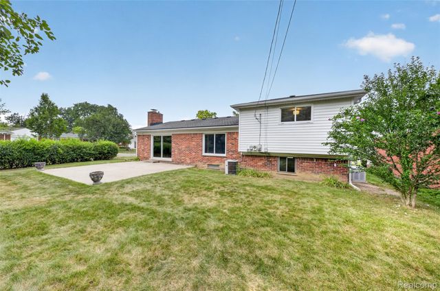 2880 Renfrew Street, Ann Arbor, MI 48105