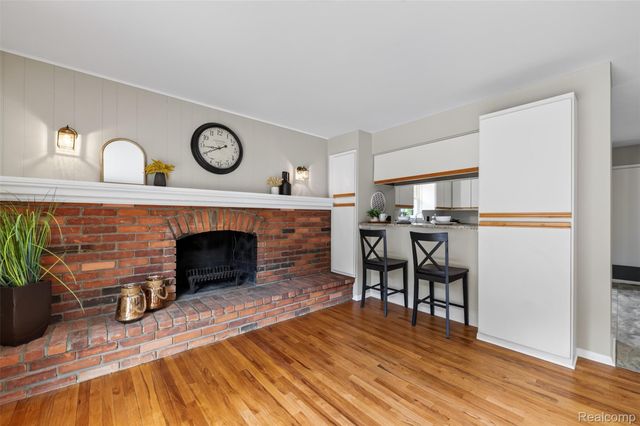 2880 Renfrew Street, Ann Arbor, MI 48105