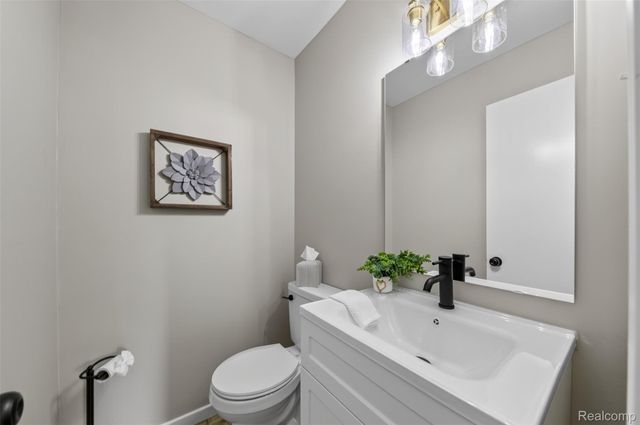2880 Renfrew Street, Ann Arbor, MI 48105