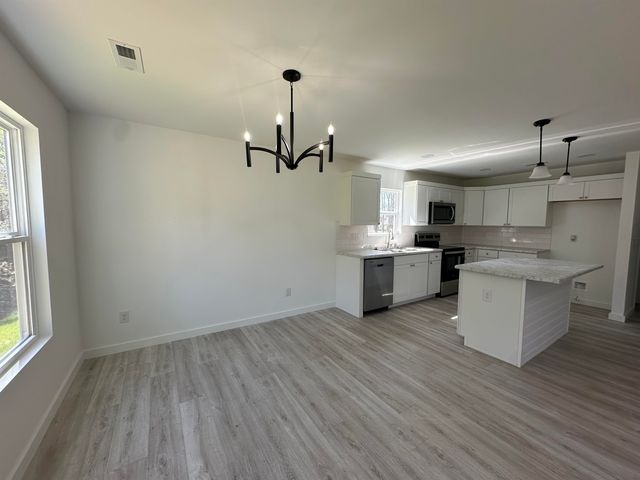 111 S Lee Street, Chesnee, SC 29323