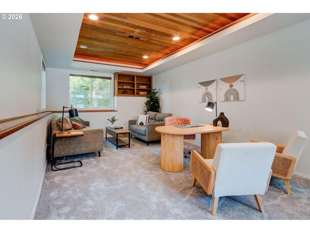 11400 Nw DAMASCUS St, Portland, OR 97229