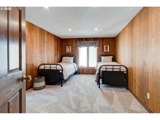 11400 Nw DAMASCUS St, Portland, OR 97229