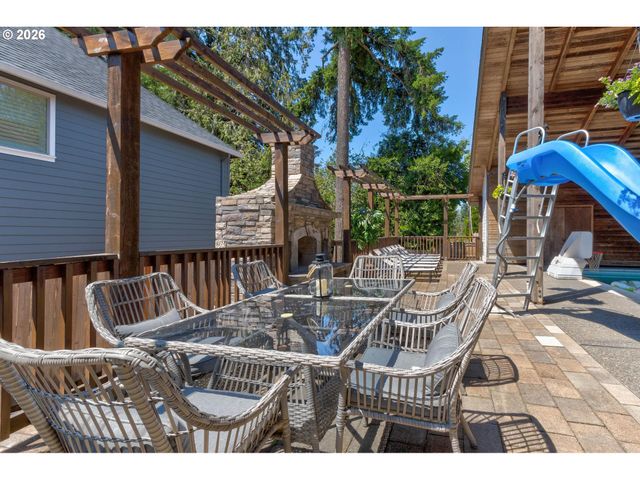 11400 Nw DAMASCUS St, Portland, OR 97229