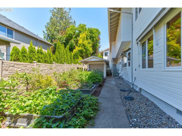 11400 Nw DAMASCUS St, Portland, OR 97229