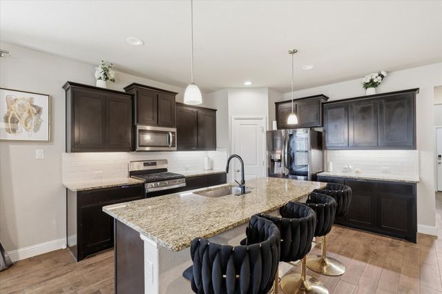 717 Greenford Manor, Fort Worth, TX 76247