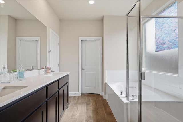 717 Greenford Manor, Fort Worth, TX 76247