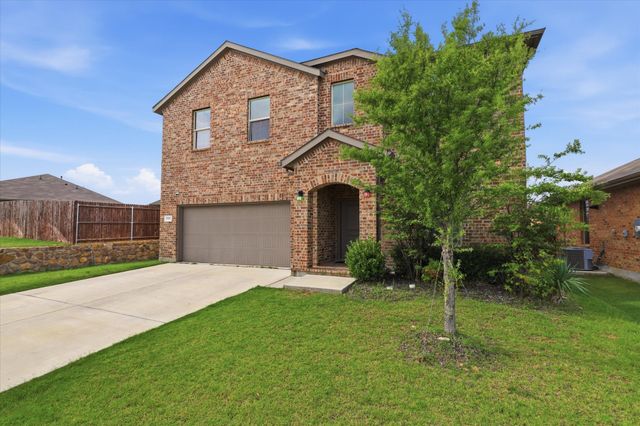 717 Greenford Manor, Fort Worth, TX 76247