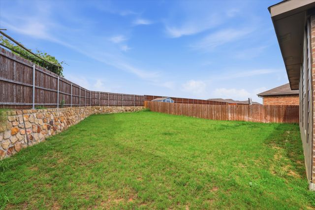 717 Greenford Manor, Fort Worth, TX 76247