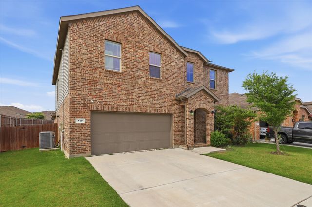 717 Greenford Manor, Fort Worth, TX 76247