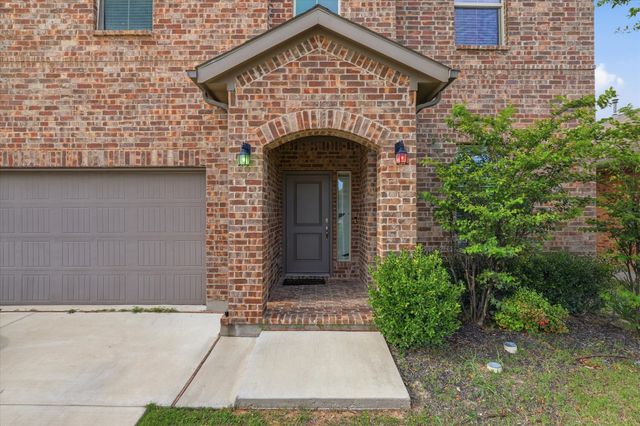 717 Greenford Manor, Fort Worth, TX 76247