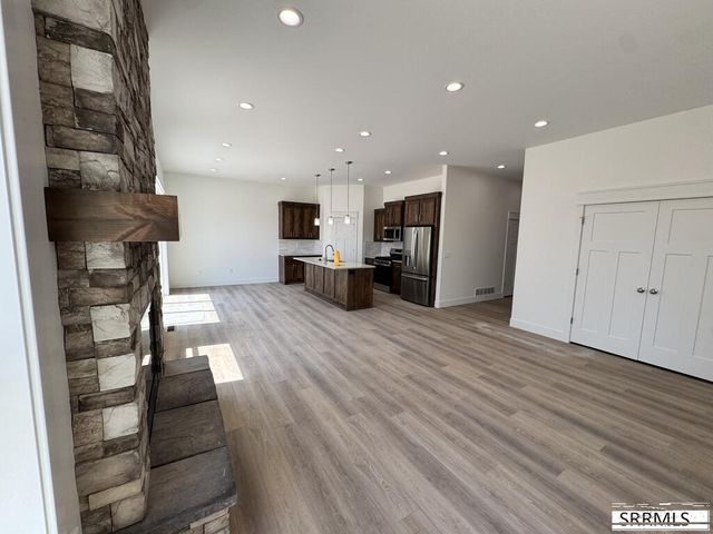 387 Wind River Drive, Shelley, ID 83274