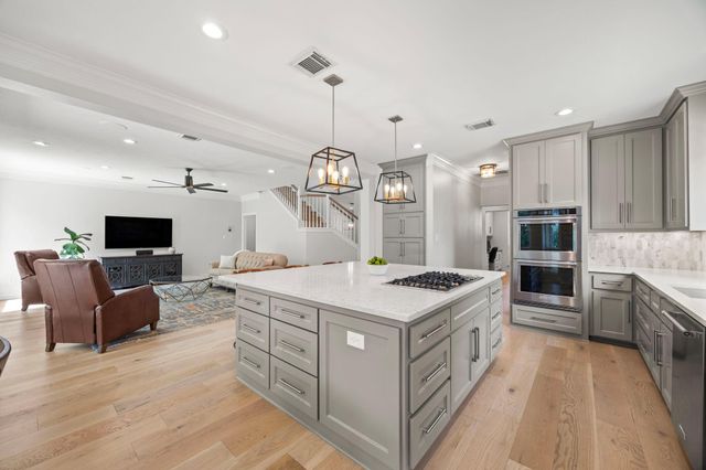 1911 Hartglen Circle, Katy, TX 77450