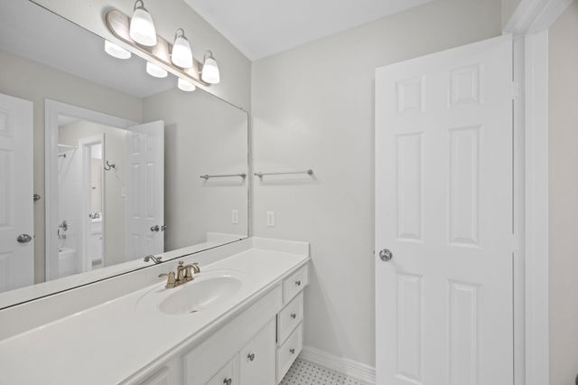 1911 Hartglen Circle, Katy, TX 77450