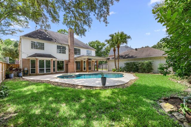 1911 Hartglen Circle, Katy, TX 77450