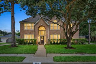 1911 Hartglen Circle, Katy, TX 77450