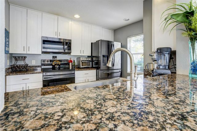 9550 CHARLESBERG DRIVE, Tampa, FL 33635