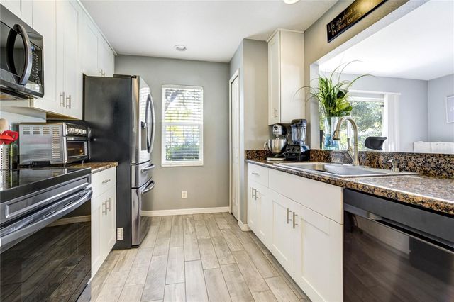 9550 CHARLESBERG DRIVE, Tampa, FL 33635