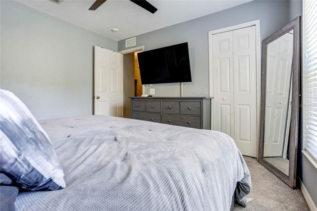 9550 CHARLESBERG DRIVE, Tampa, FL 33635