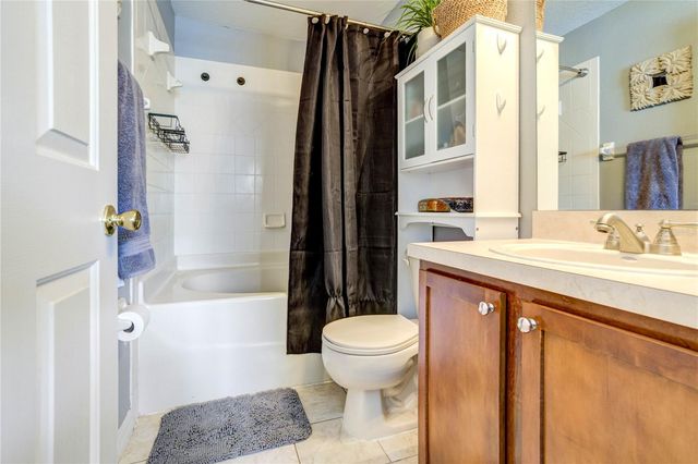 9550 CHARLESBERG DRIVE, Tampa, FL 33635