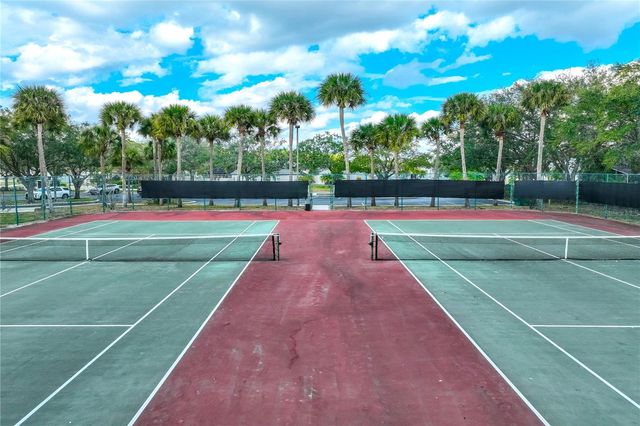 9550 CHARLESBERG DRIVE, Tampa, FL 33635