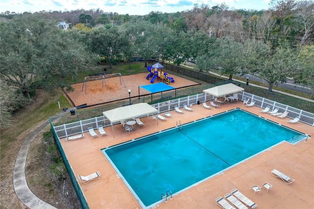 9550 CHARLESBERG DRIVE, Tampa, FL 33635