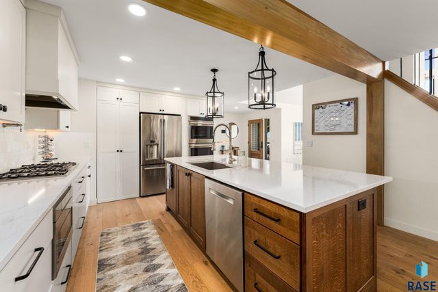 27534 464th Ave Avenue, Lennox, SD 57039