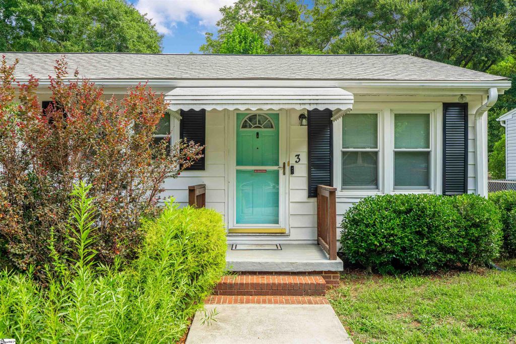3 Bahan Circle, Taylors, SC 29687