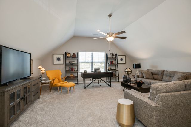 105 Einkorn Rd, Shelbyville, TN 37160