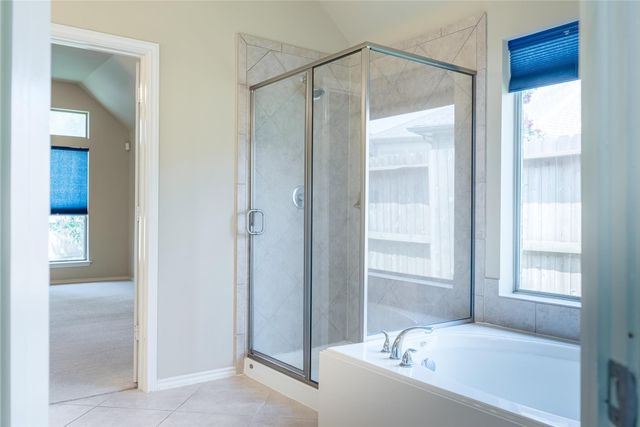 2711 Imperial Grove Lane, Conroe, TX 77385