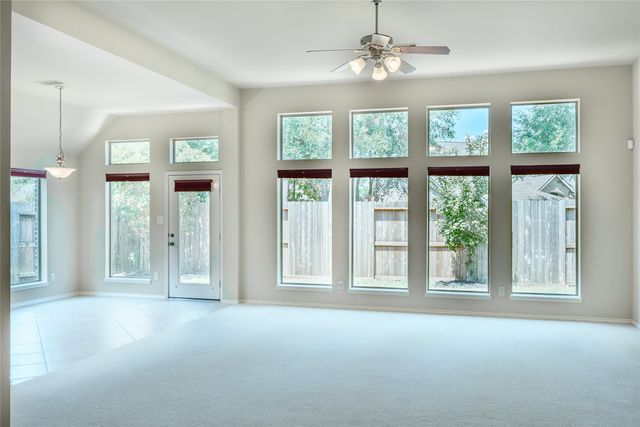 2711 Imperial Grove Lane, Conroe, TX 77385