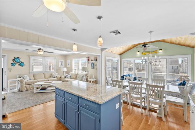 30 W BAYARD ST, Fenwick Island, DE 19944