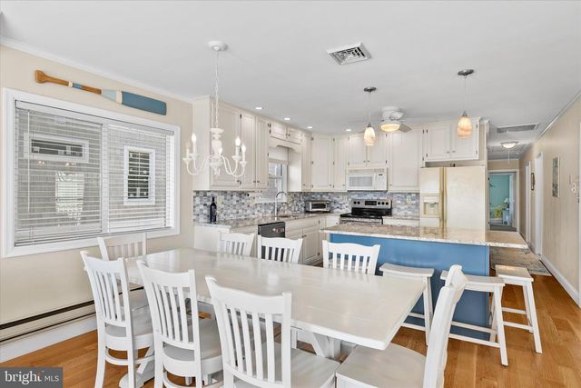 30 W BAYARD ST, Fenwick Island, DE 19944