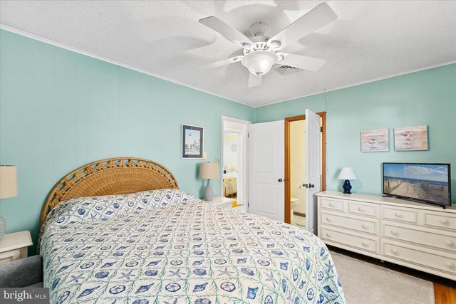 30 W BAYARD ST, Fenwick Island, DE 19944