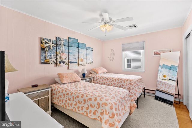 30 W BAYARD ST, Fenwick Island, DE 19944