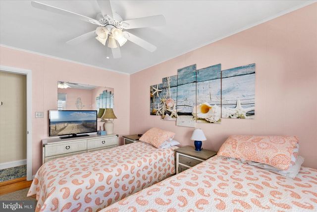 30 W BAYARD ST, Fenwick Island, DE 19944