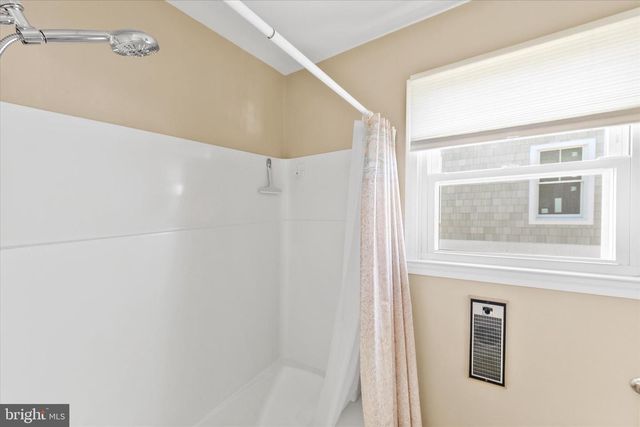 30 W BAYARD ST, Fenwick Island, DE 19944