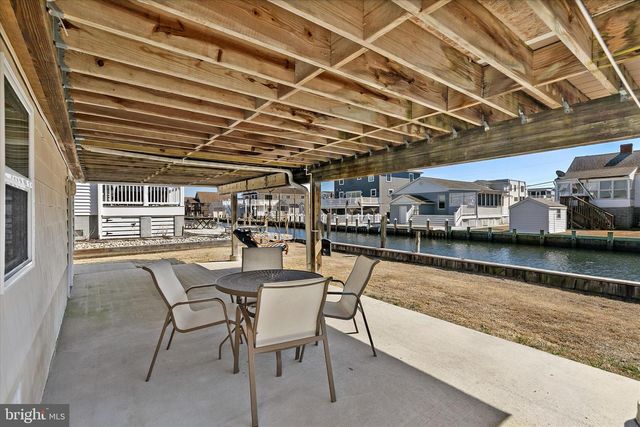 30 W BAYARD ST, Fenwick Island, DE 19944