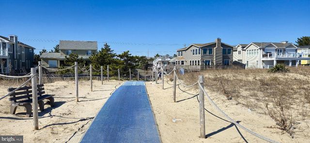 30 W BAYARD ST, Fenwick Island, DE 19944