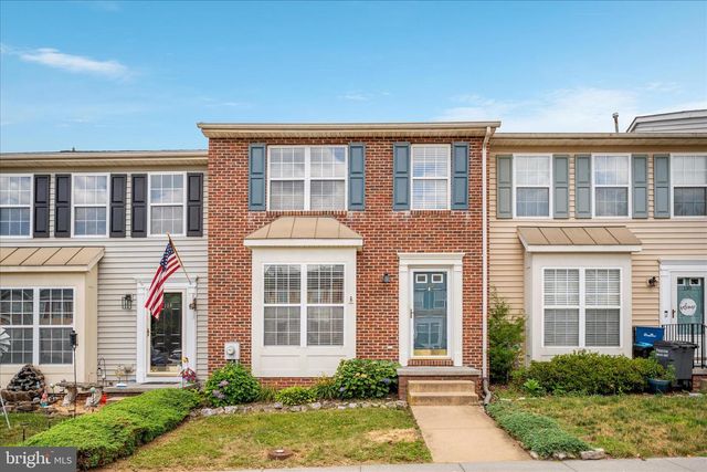 112 CHATHAM SQ, Winchester, VA 22601
