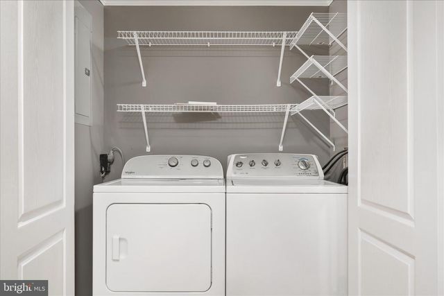 112 CHATHAM SQ, Winchester, VA 22601