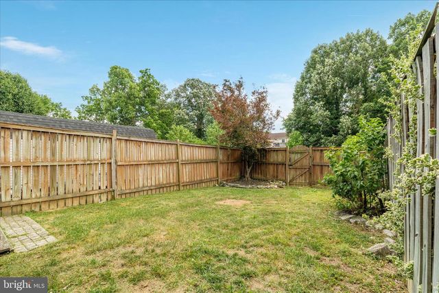 112 CHATHAM SQ, Winchester, VA 22601