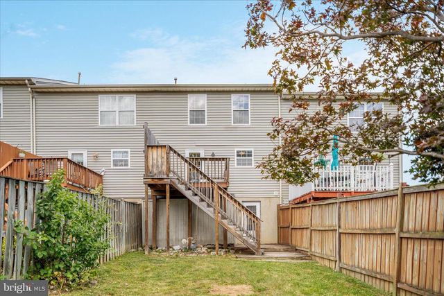 112 CHATHAM SQ, Winchester, VA 22601