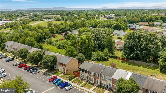 112 CHATHAM SQ, Winchester, VA 22601