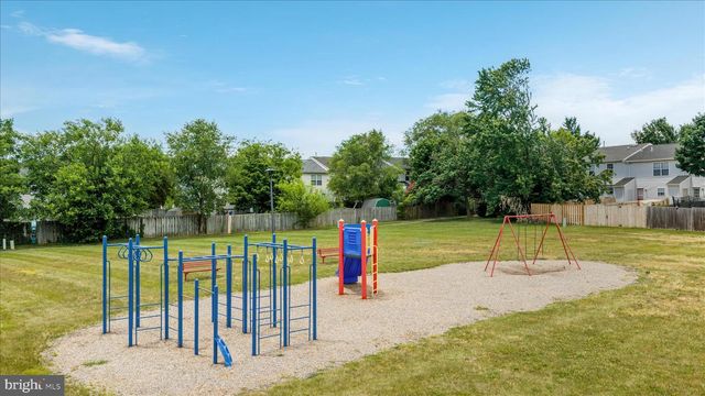 112 CHATHAM SQ, Winchester, VA 22601